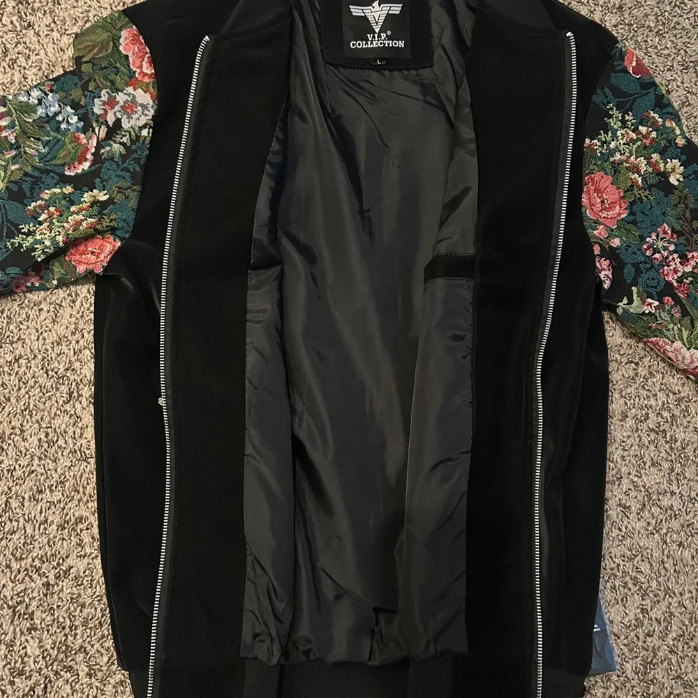 V.I.P. Collection Black/Floral Jacket - Picture 8 of 10
